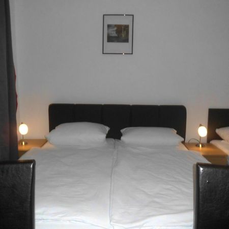 Hotel-Pension Dorma Берлин Екстериор снимка